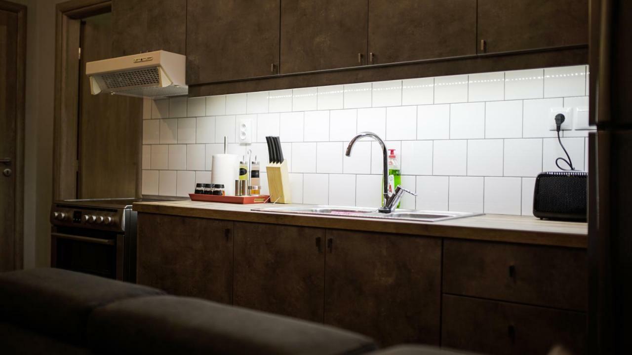 D16-Cosy Downtown Apartment เอเธนส์ ภายนอก รูปภาพ