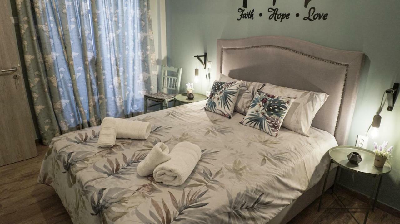 D16-Cosy Downtown Apartment เอเธนส์ ภายนอก รูปภาพ